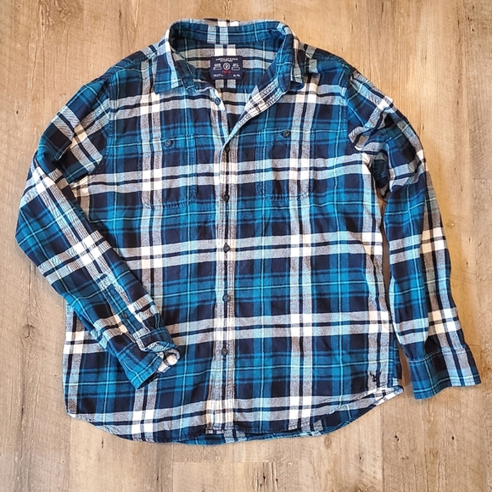 American Eagle Navy Blue, Royal, White Plaid Long Sleeve Button Down Flannel